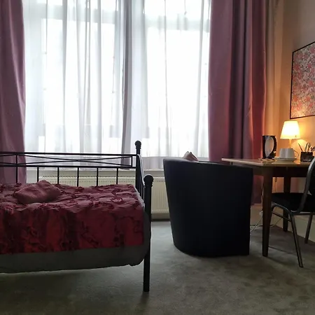 Only For Women On Tour Guest house